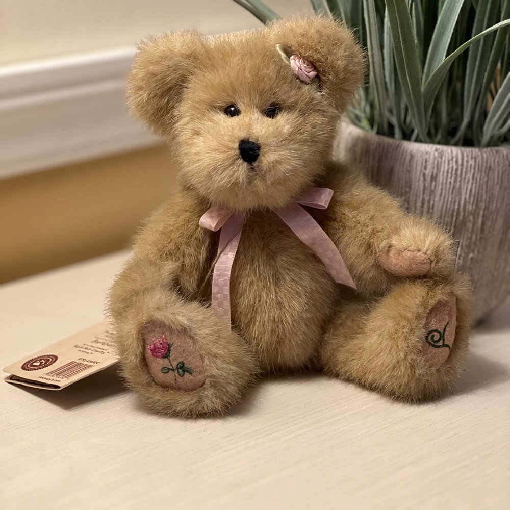 Boyds Bears “Rosie” Tan Plush Teddy with Ribbon